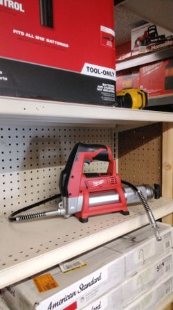 Milwaukee M12 Cordless Grease Gun Tool Only