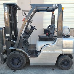 Nissan Forklift 