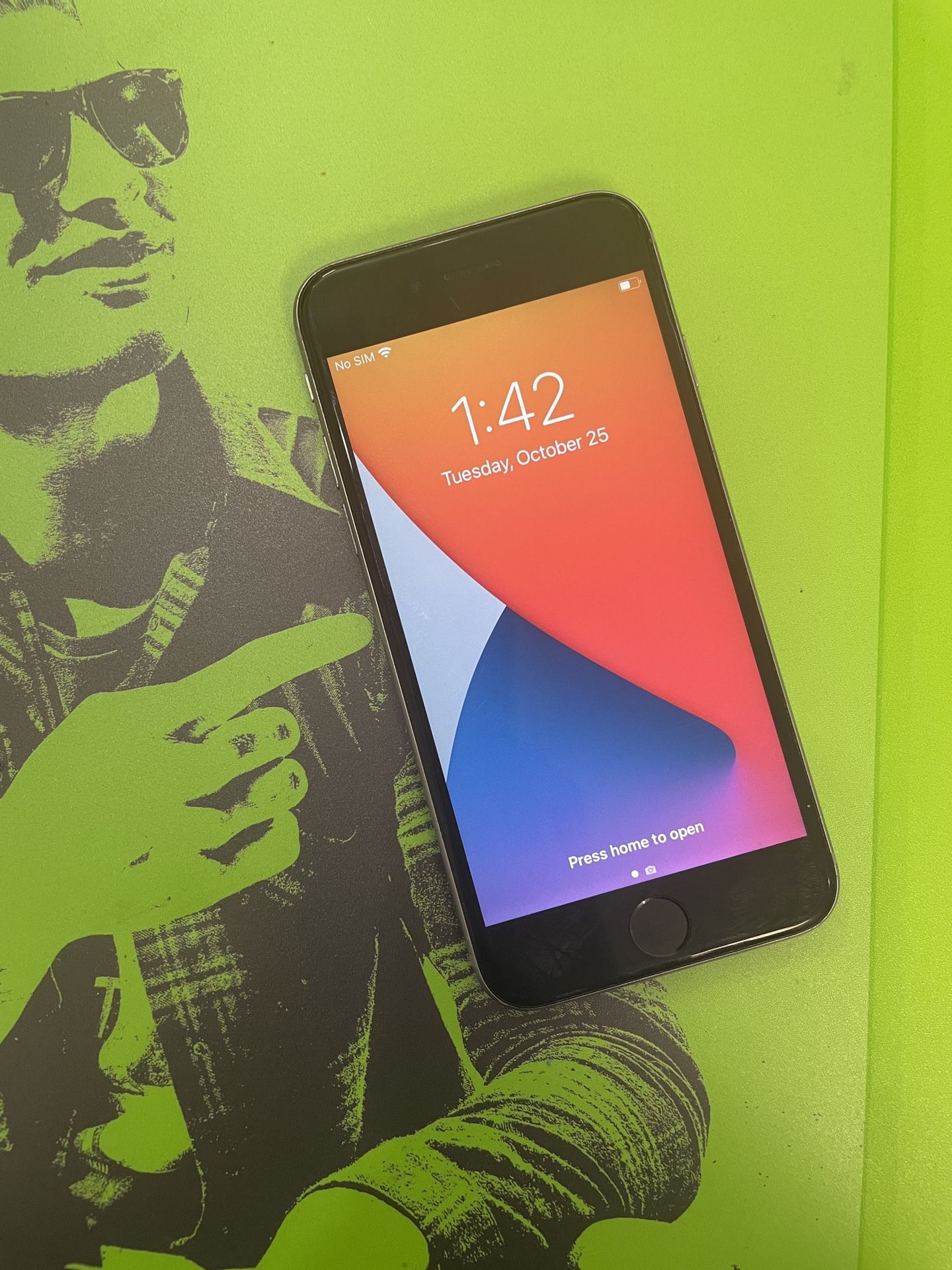Factory Unlocked Apple iPhone 6s 32gb, sold with warranty