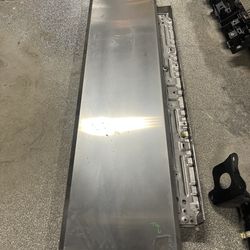 Cyber truck tailgate