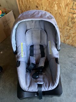 Infant Evenflo Carseat