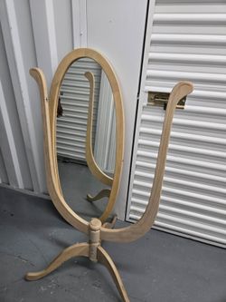Wood Standing Oval mirror