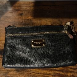 Michael Kors wristlet 