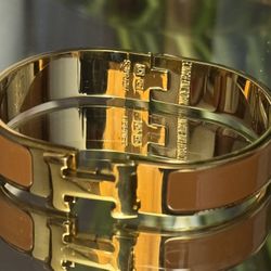 H Logo Brown Gold Bangle Bracelet 