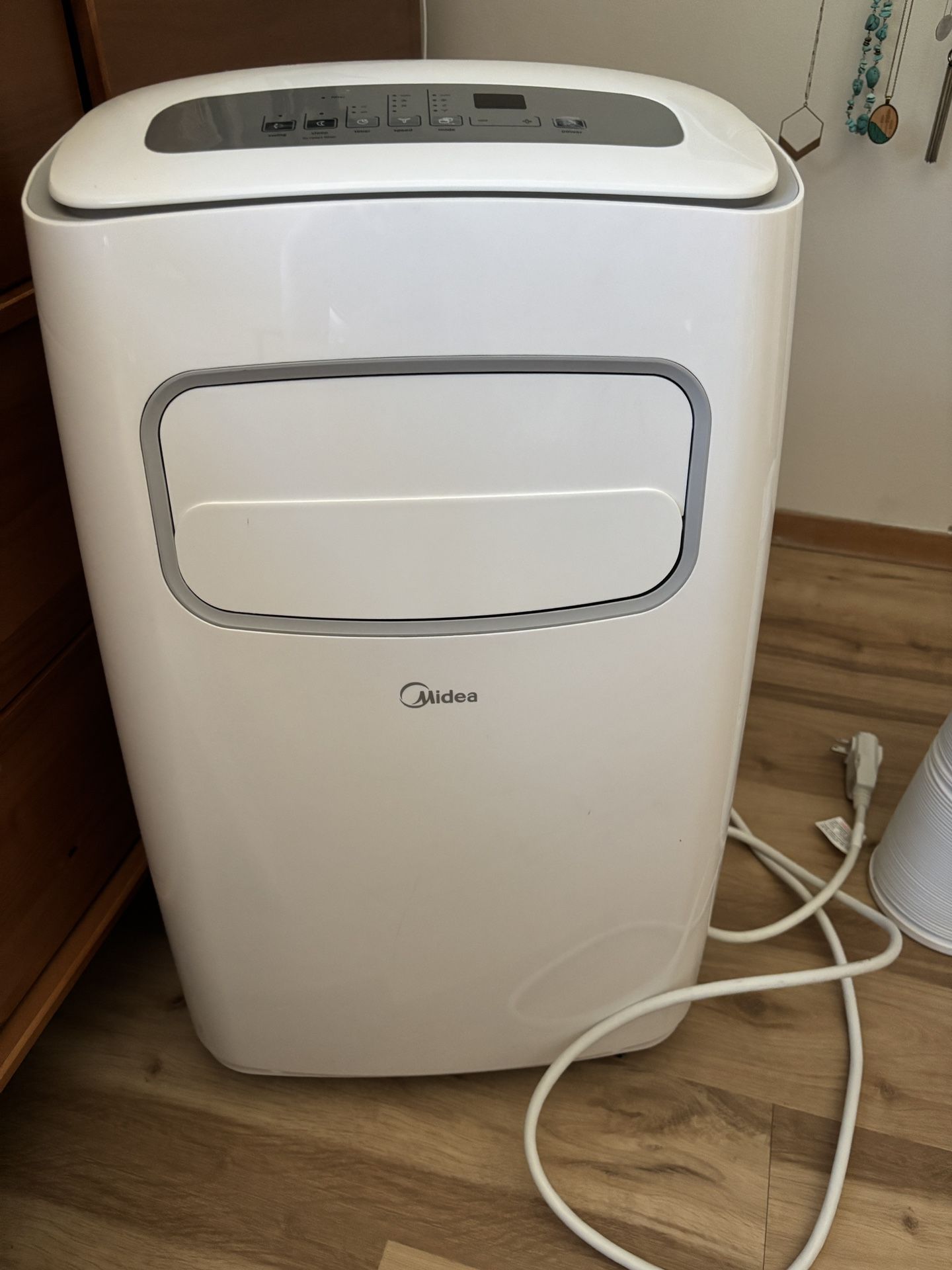 Portable AC - Midea 10,000 BTU