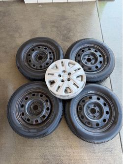 OEM 17” Dodge Grand Caravan Chrysler Town & Country Wheels Tires 225/65R17 Set of 4