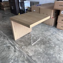 End Table Modern With Acrylic Leg [NEW]