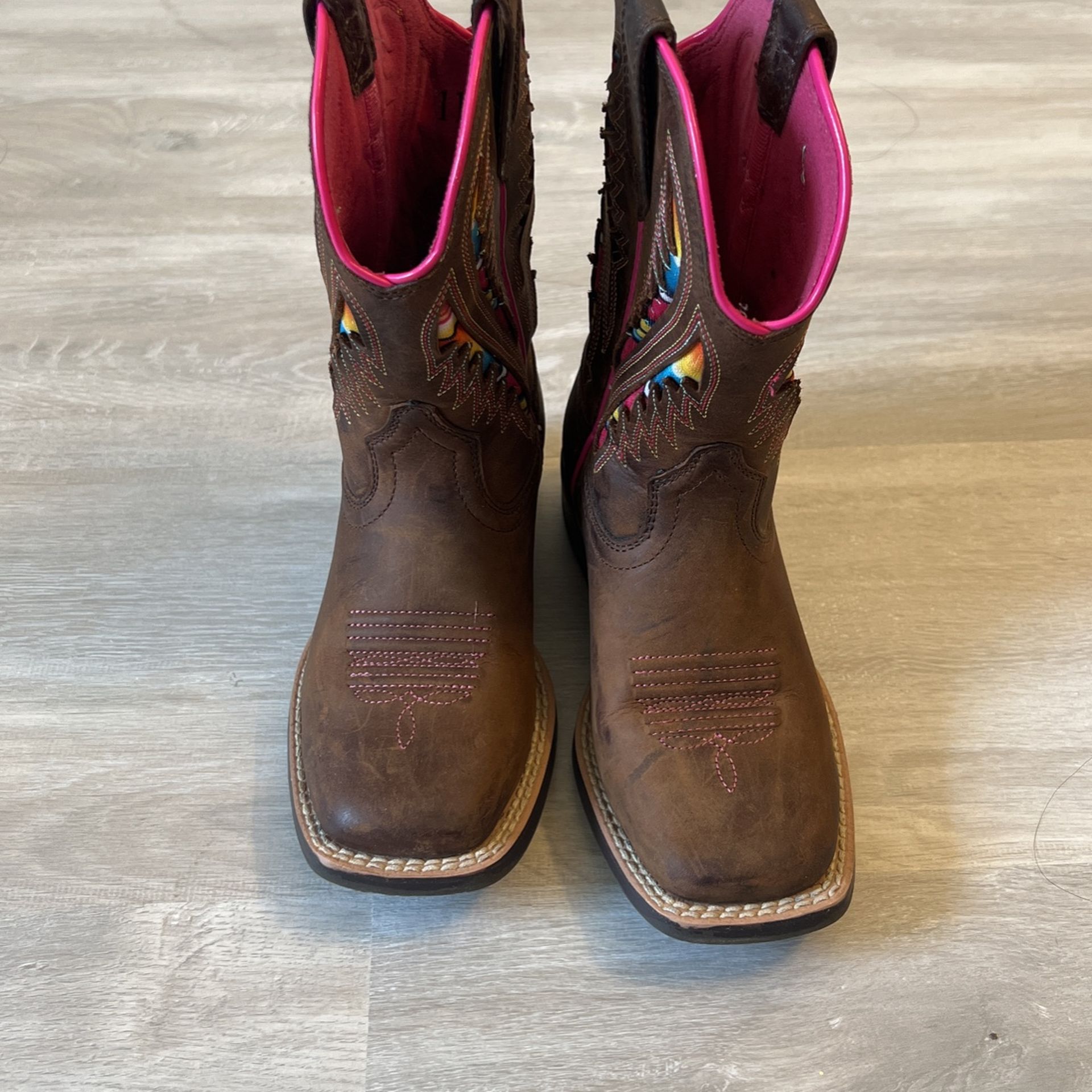 Girls Ariat Boots (brown & Pink)