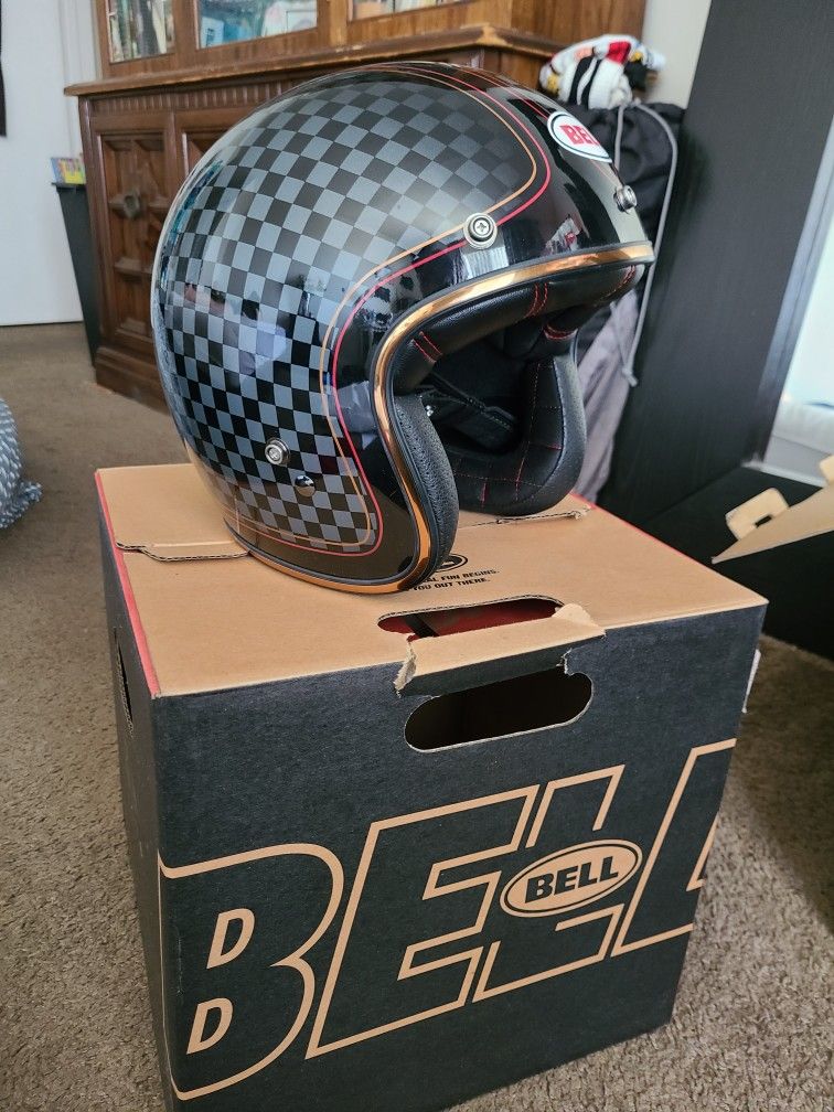 Bell Motorcycle Helmet Size M