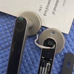 Smart Door Lock Fingerprint, Keyless Entry Door Lock with Handle, APP/IC Cards/Codes/Keys/Fingerprint