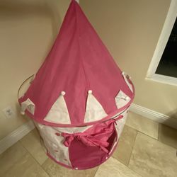 Kids play tent