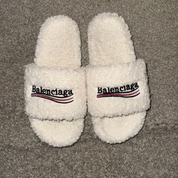 Balenciaga Furry Slide White