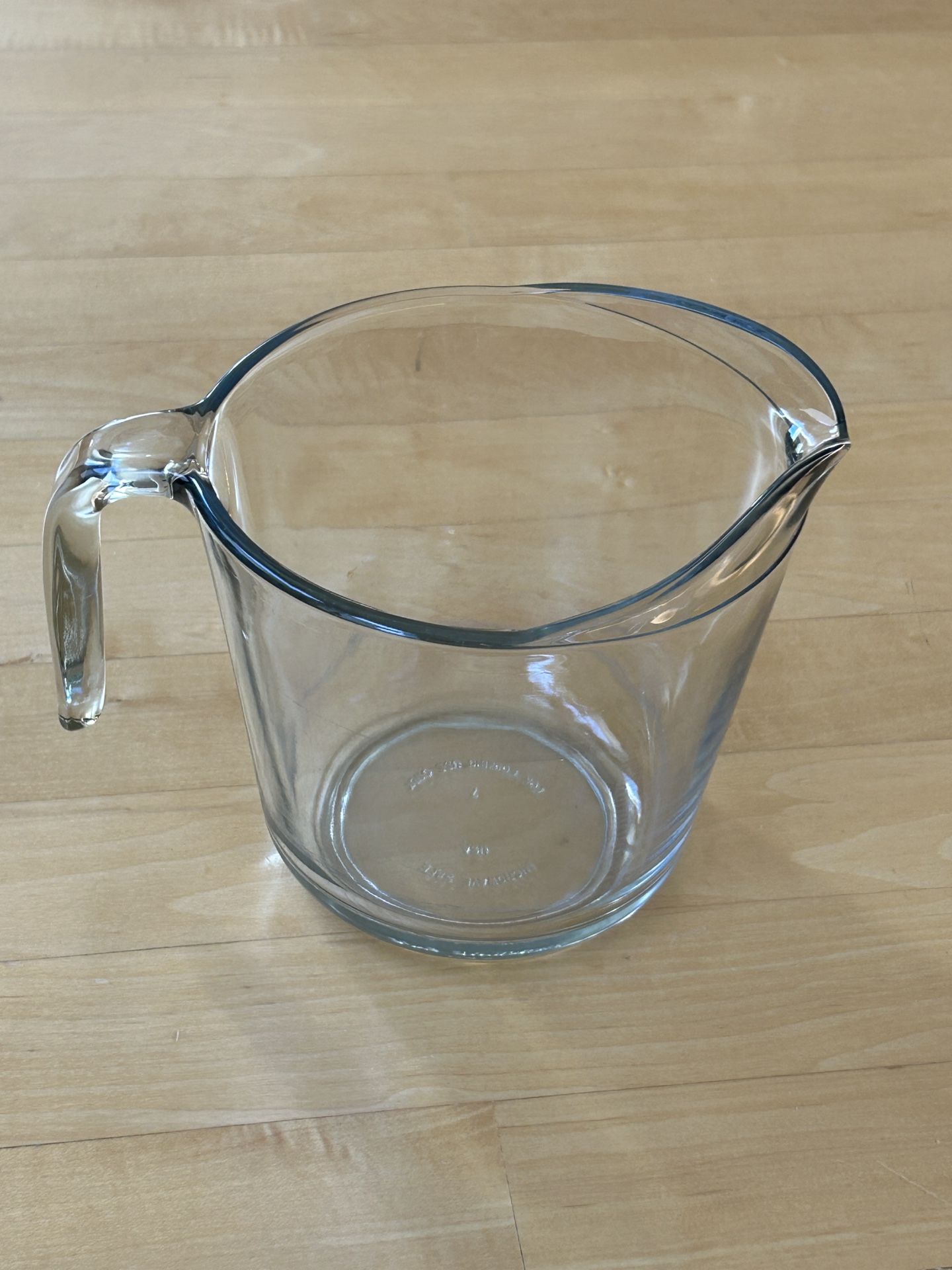 Anchor Glass Pitcher 4 cup