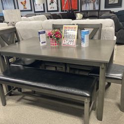wood dining set🤎🧸 $499
