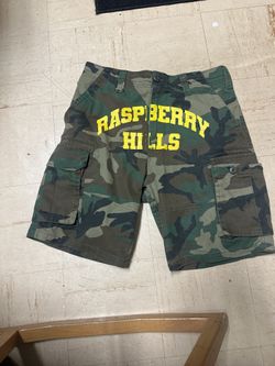 GV Gallery Raspberry Hills Camo Shorts