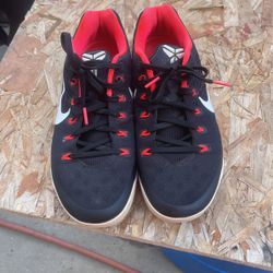 Nike Kobe 9EM Laser Crimson