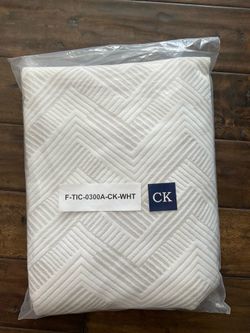 Calvin Klein (CK) California King Memory Foam Mattress Topper – New in Package