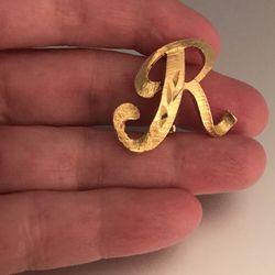 Vintage Mamselle Signed Letter R Initial Textured Gold Tone Brooch Pin