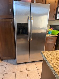 Fridge $400