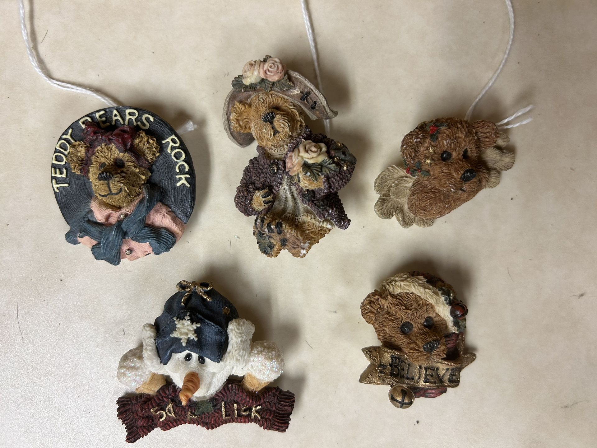 5 Boyd Bear Pins