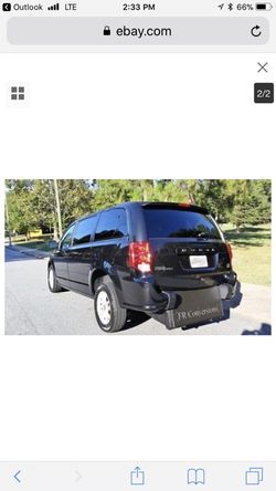 2017 Dodge Grand Caravan GT wheelchair van