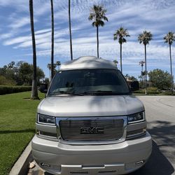 2006 GMC Savana Conversion Van High top 