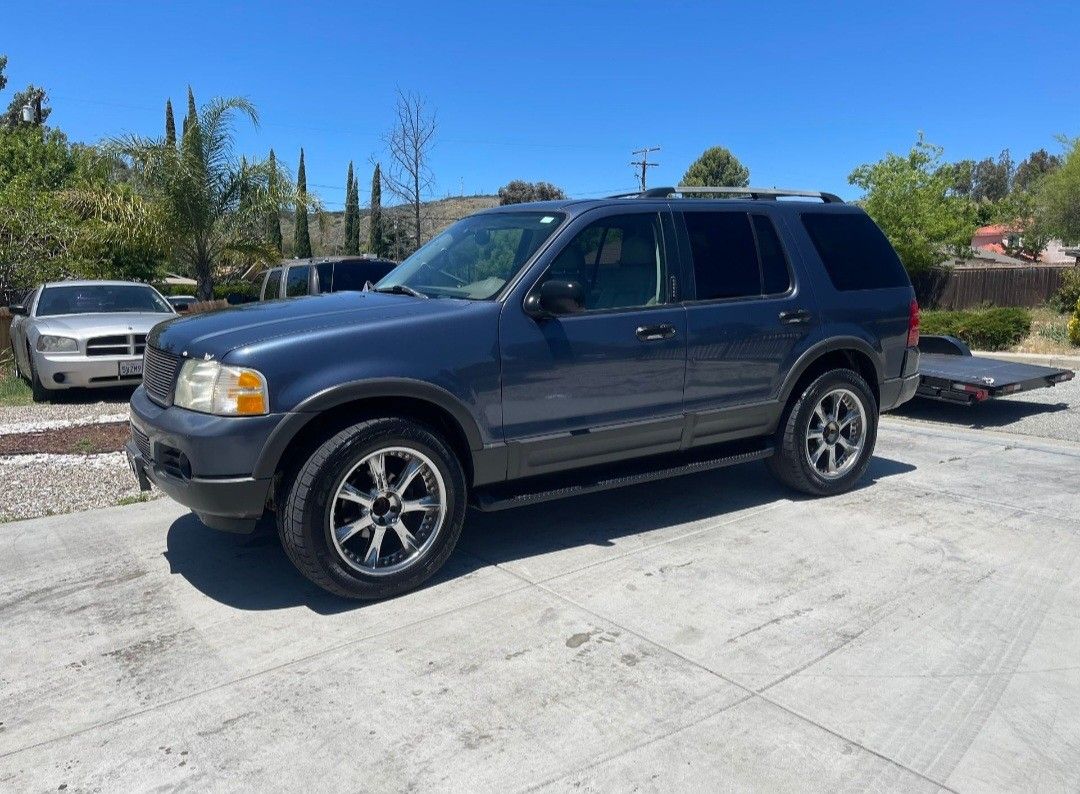2003 Ford Explorer