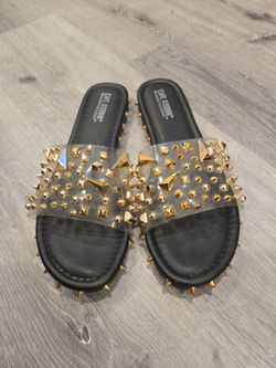 Cape Robbin Sandals size 10