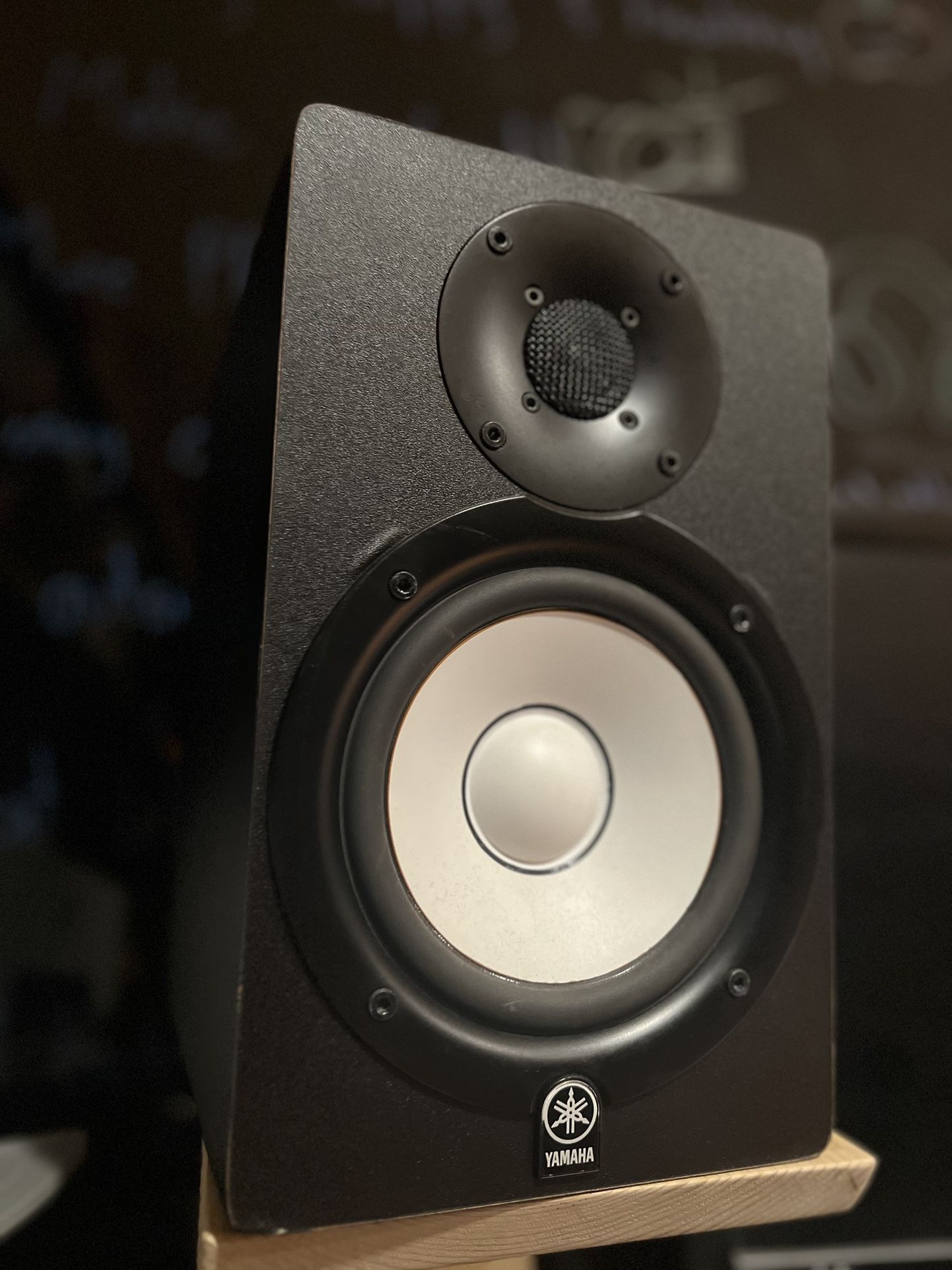 💿 YAMAHA HS5 STUDIO MONITORS/SPEAKERS