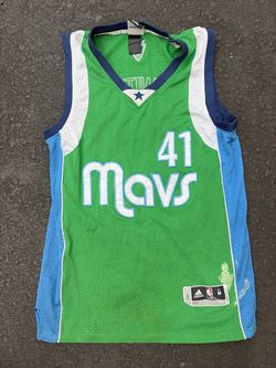 Vintage Dirk Nowitzki #41 Dallas Mavericks Adidas Swingman Jersey. M size
