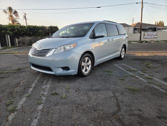 2015 Toyota Sienna