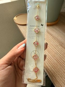 Pink clover flower braclets