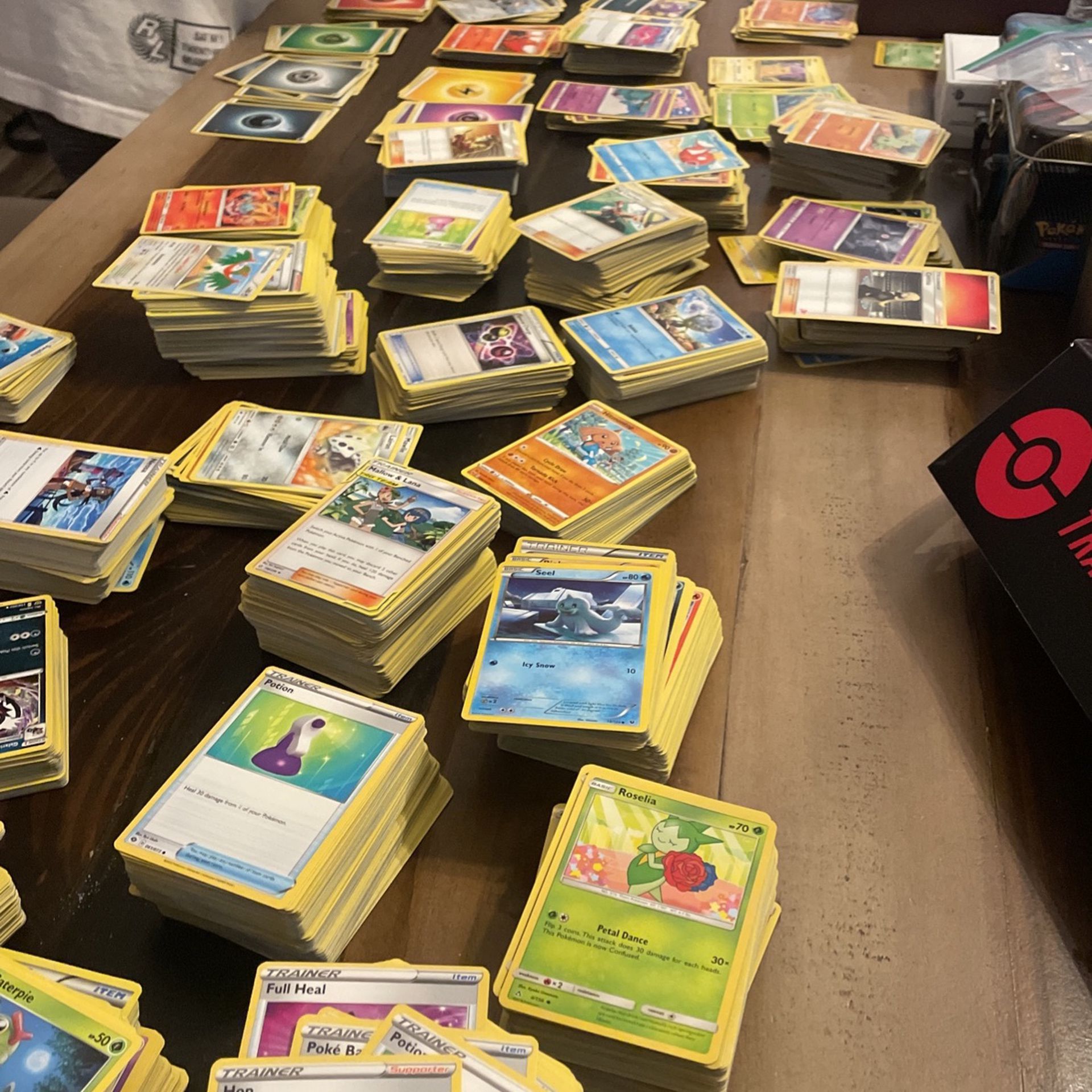 Pokémon Card Lot 22 Card Packs
