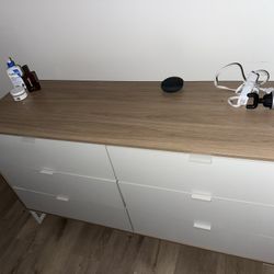 Dresser/nighstand Set