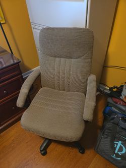 Desk chair
