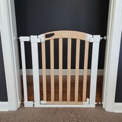 Infant Safety Gate - Wood & White