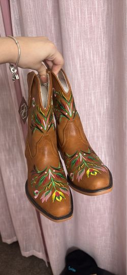 Women's boots