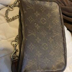 Louis Vuitton Shoulder Bag 