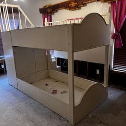 Super Cool Bunk bed 