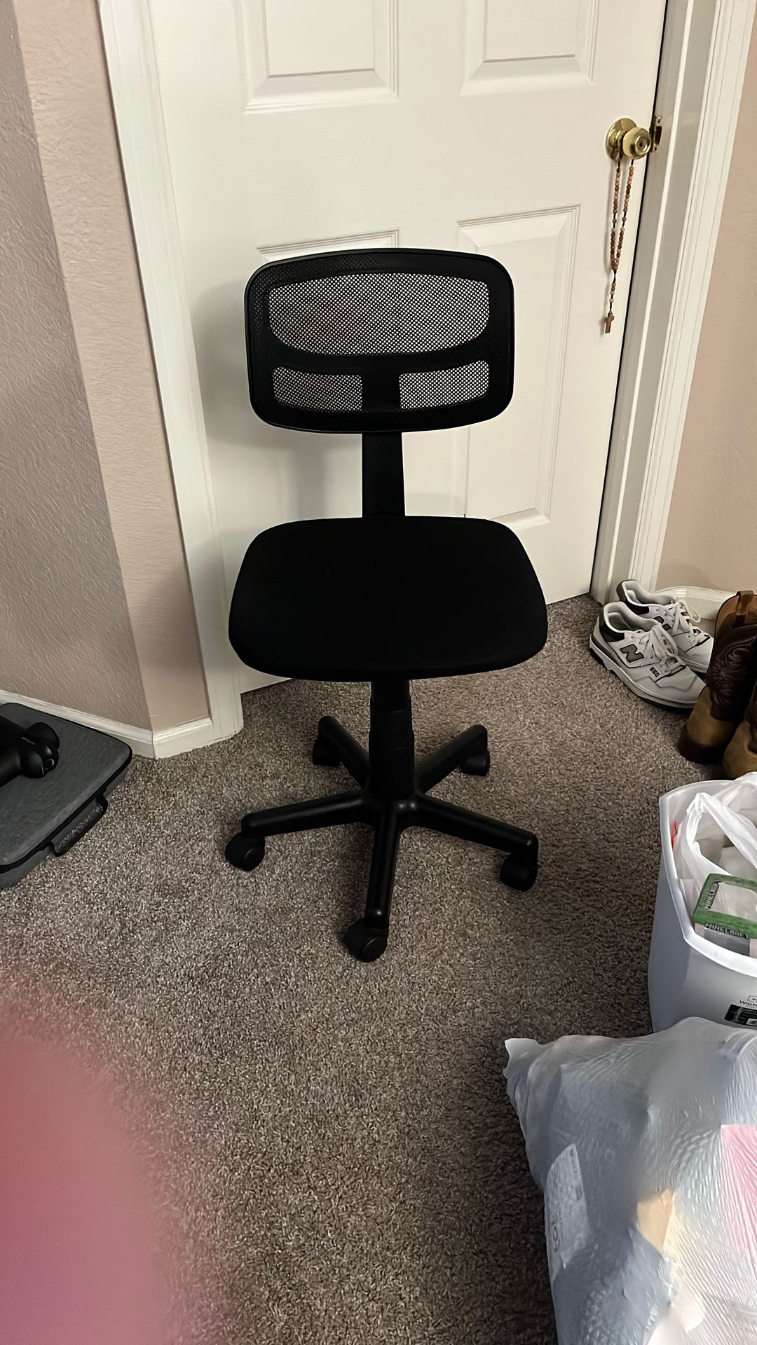 Small And Medium Sized Office Chairs