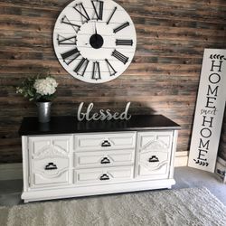 Beautiful Farmhouse Style Stanley Buffet Or TV Stand