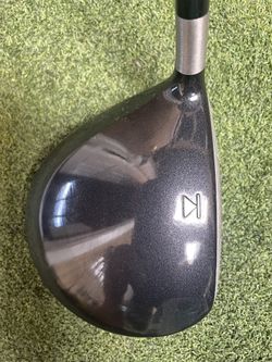 Titleist Driver 909D2//10.5’ S-flex 