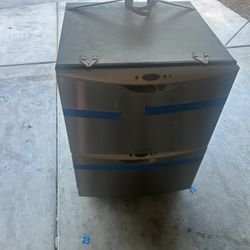 Paykel & Fisher Dishwasher 