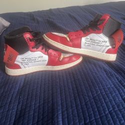 OFF WHITE JORDAN 1 ‘CHICAGO’