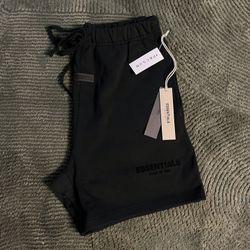 Essential Shorts 