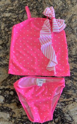 Girl’s Old Navy swimsuit size 18-24 months