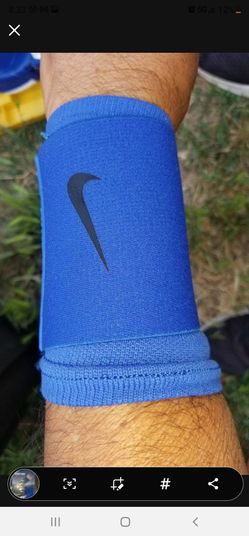 Brand New Nike Wrist Wrap Blue, Black or Grey Men Size One Size fits Most