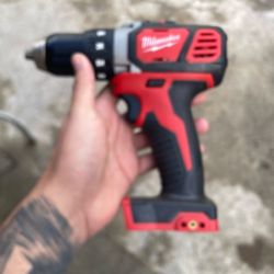 M18 Milwaukee Drill Set 