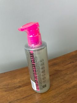 $4 Brand New! Facial Cleansing Oil