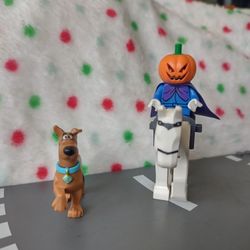 LEGO Scooby-Doo 75901 Mystery Plane Headless Horseman & Scooby Minifigures 